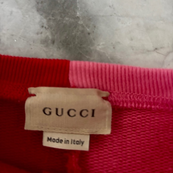 **SOLD** on FB marketplace Authentic GUCCI sweatshirt (child) - Picture 3 of 4